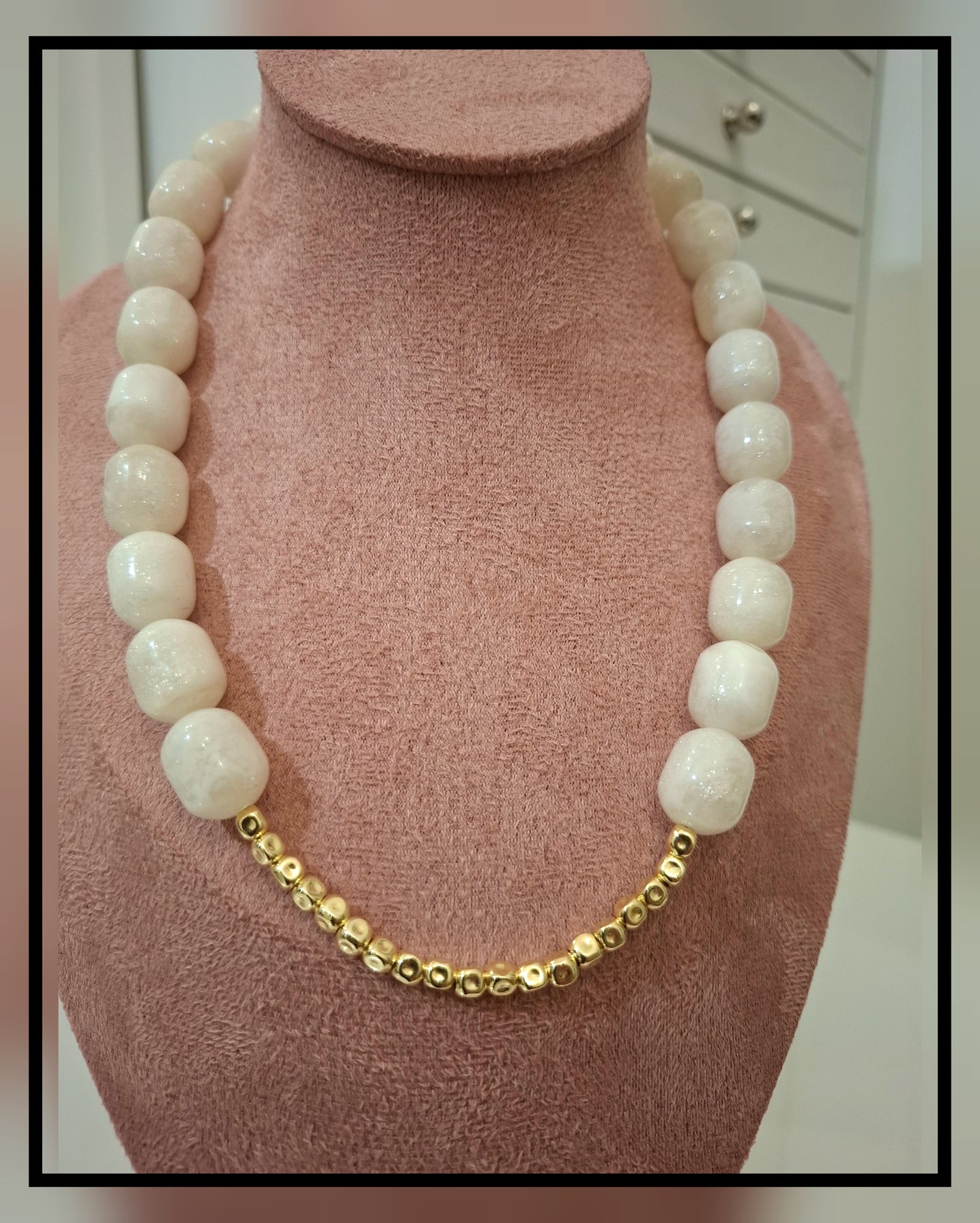 COLLANA PIETRA BIANCA