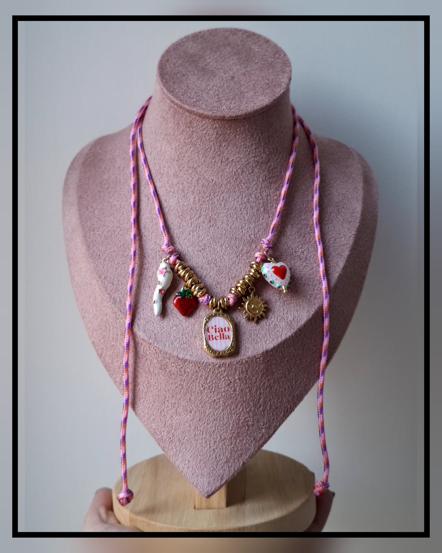 Collana LUCY