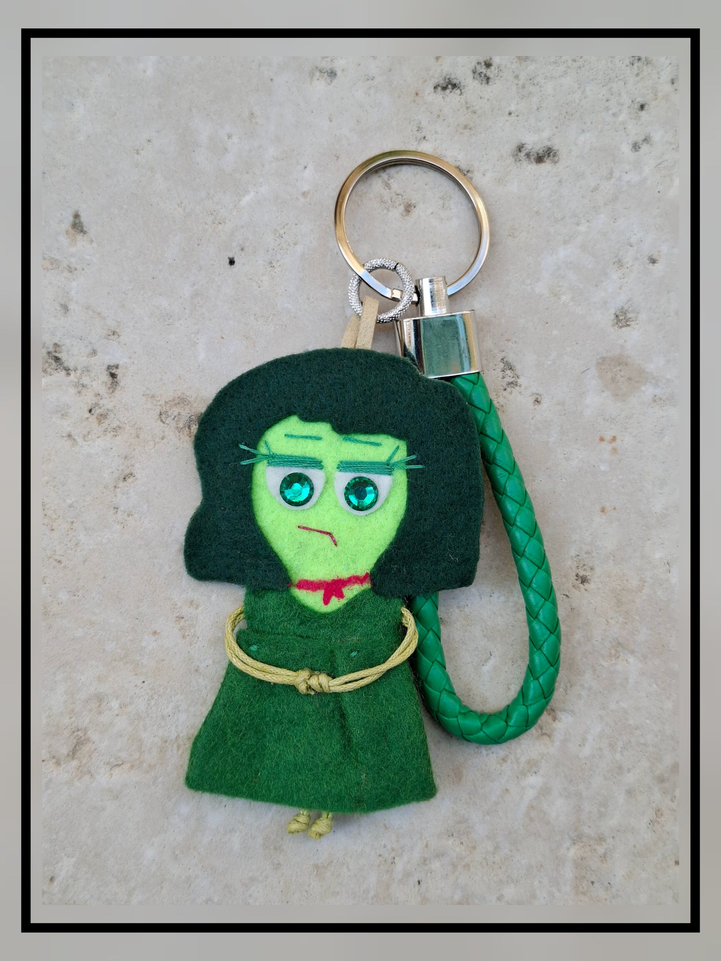 Disgusto 'Inside out'