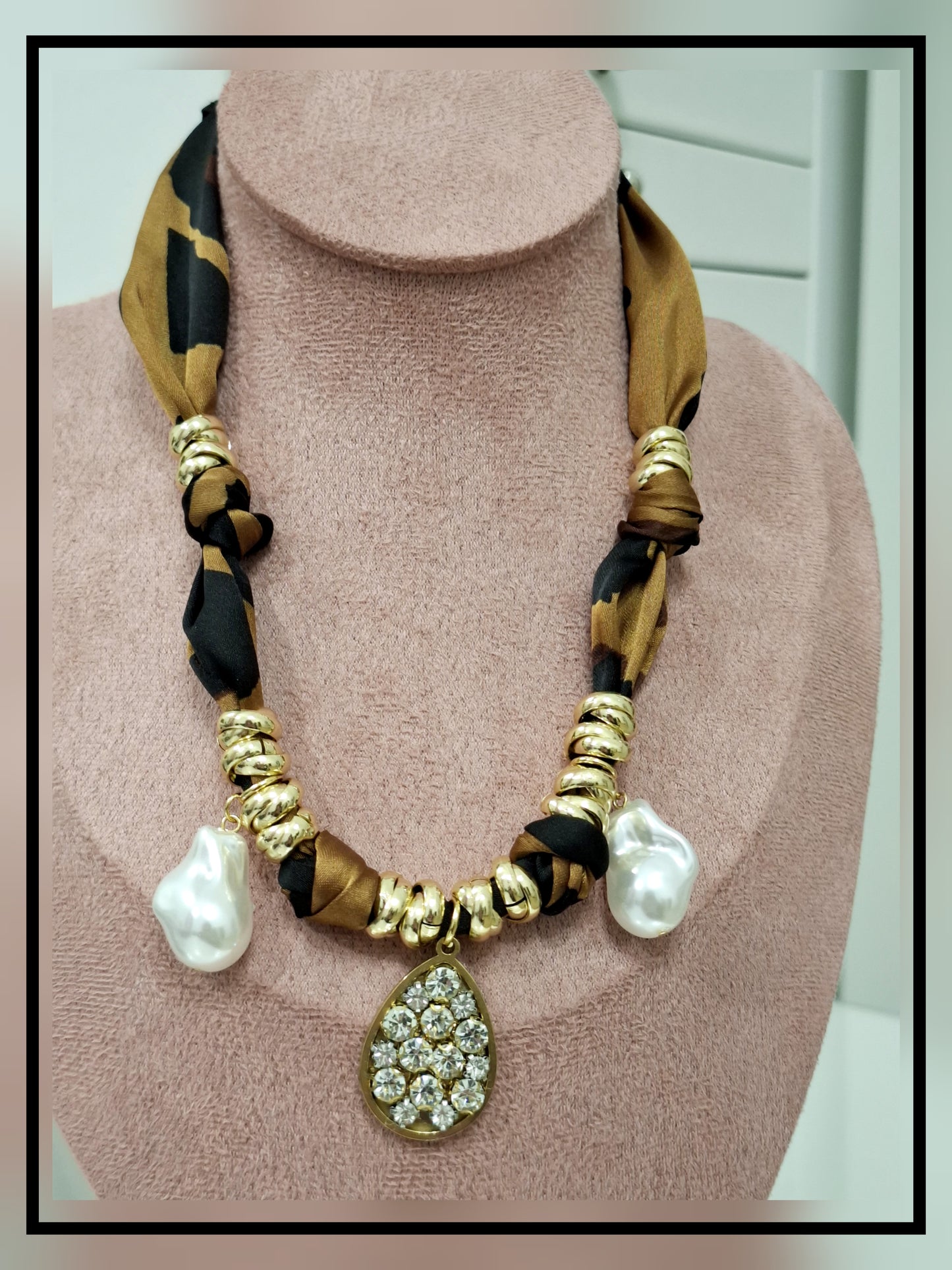 Collana CRUDELIA