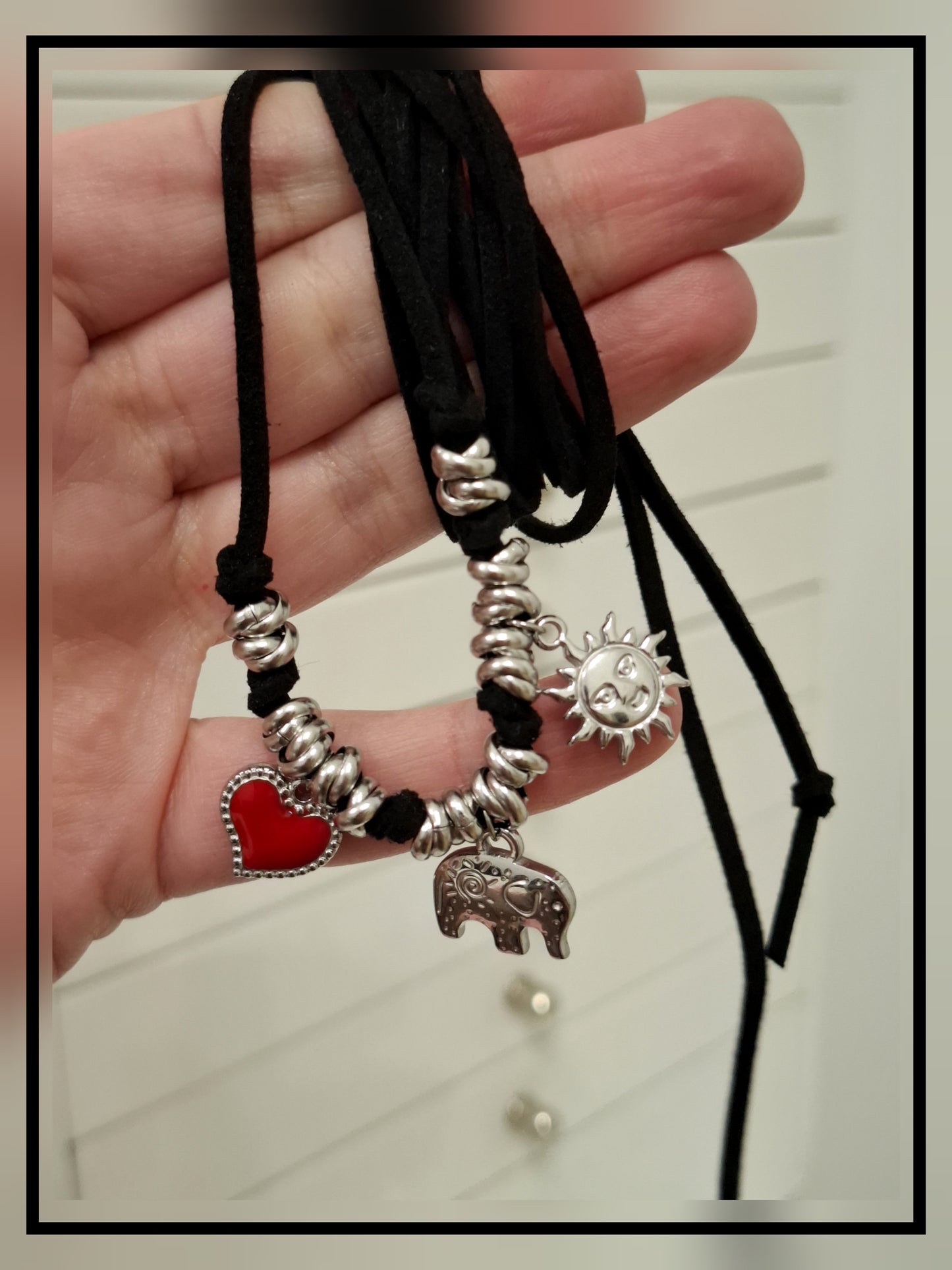 Collana ALCANTARA