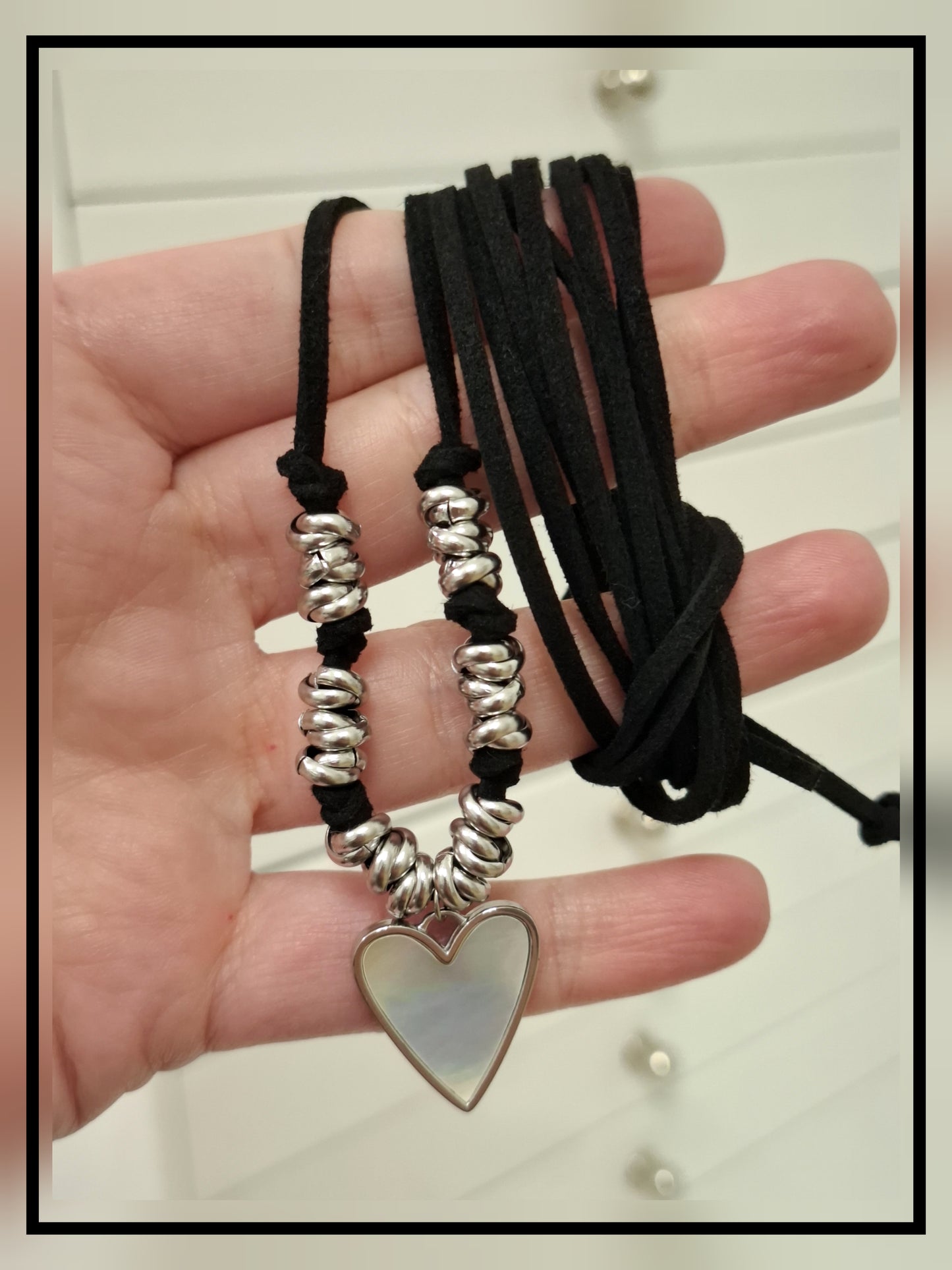 Collana ALCANTARA