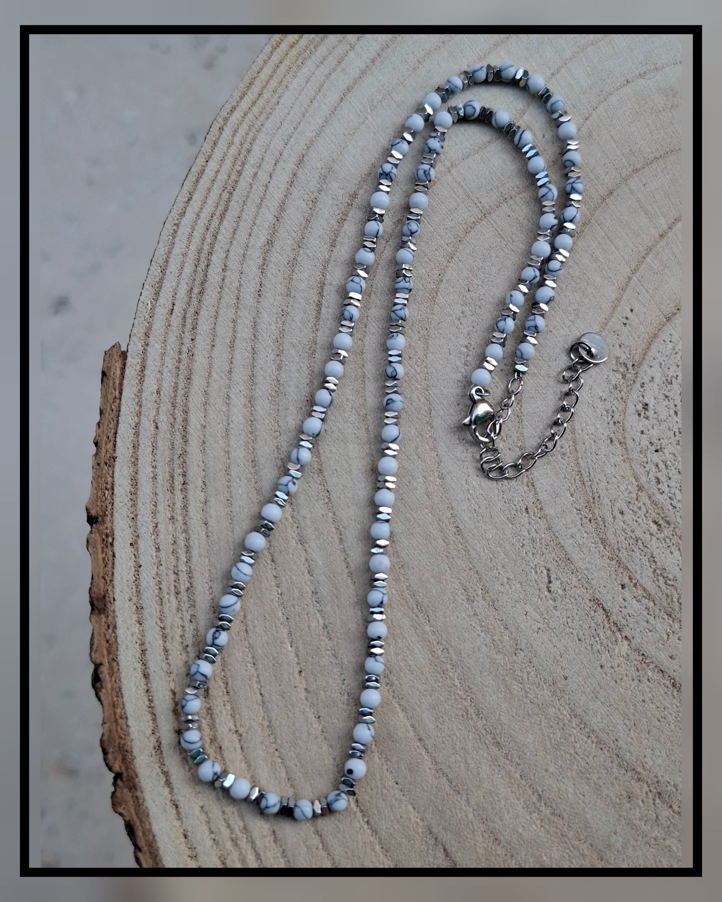 Collana PLASTER