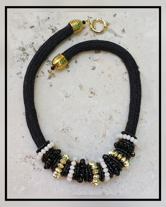Collana tubolare